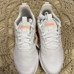 NWT Adidas sneakers